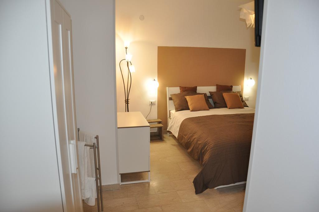 Apartment Ba&Mi Palermo Exteriör bild